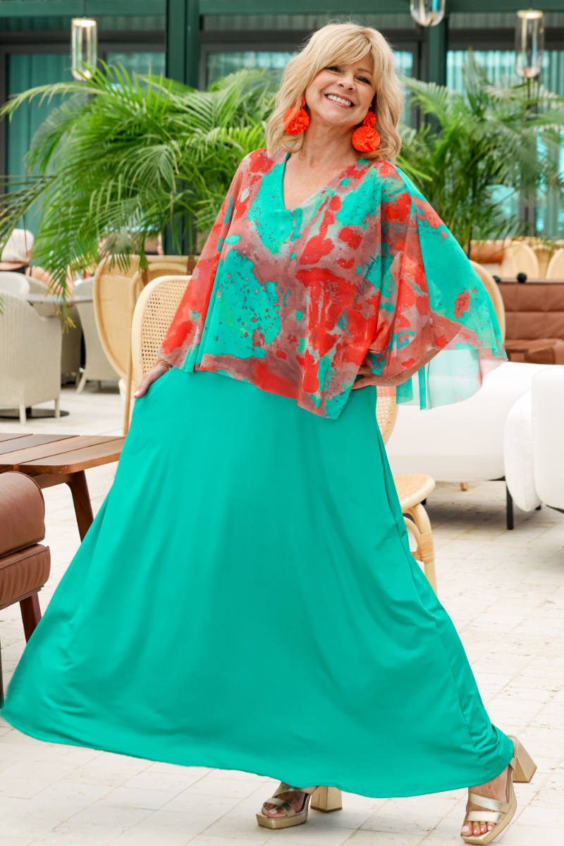 VESTIDO PREMIUM COM SOBREPOSIÇÃO